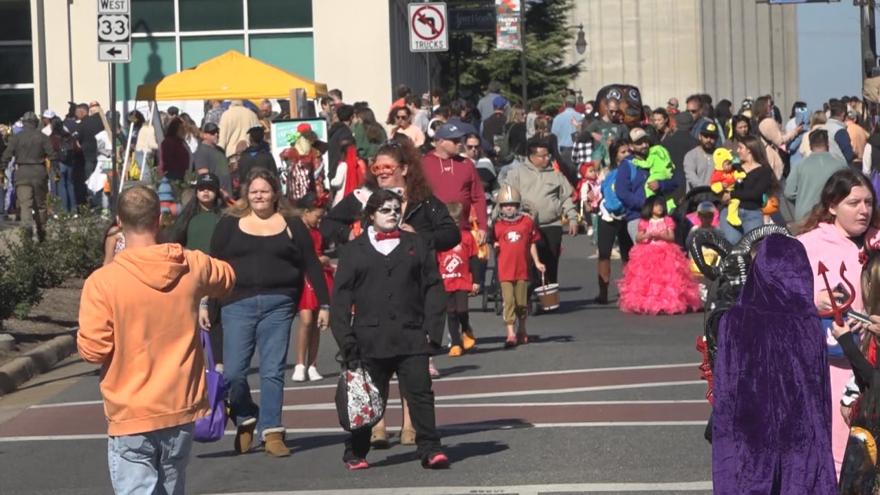 Downtown Harrisonburg Hosts Annual Skeleton Festival