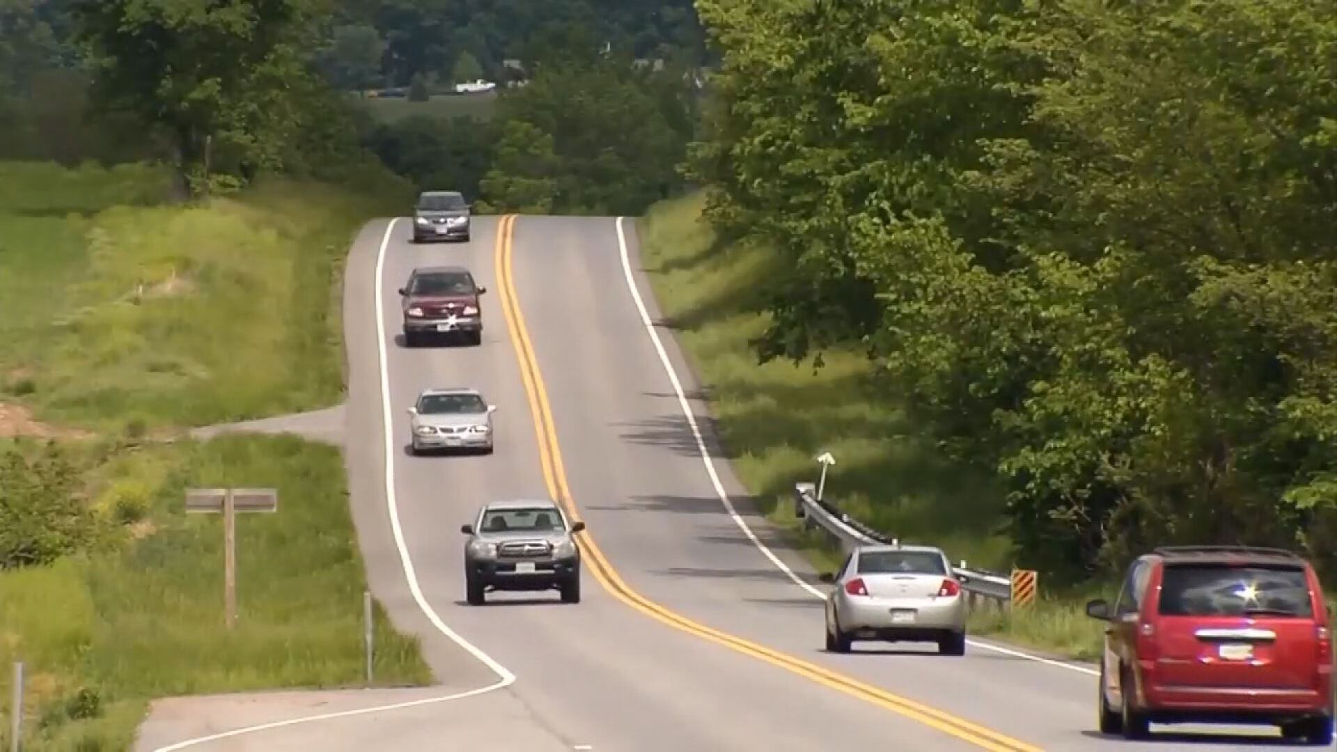 AAA Reminds Harrisonburg Drivers to Move Over for Flashing Lights