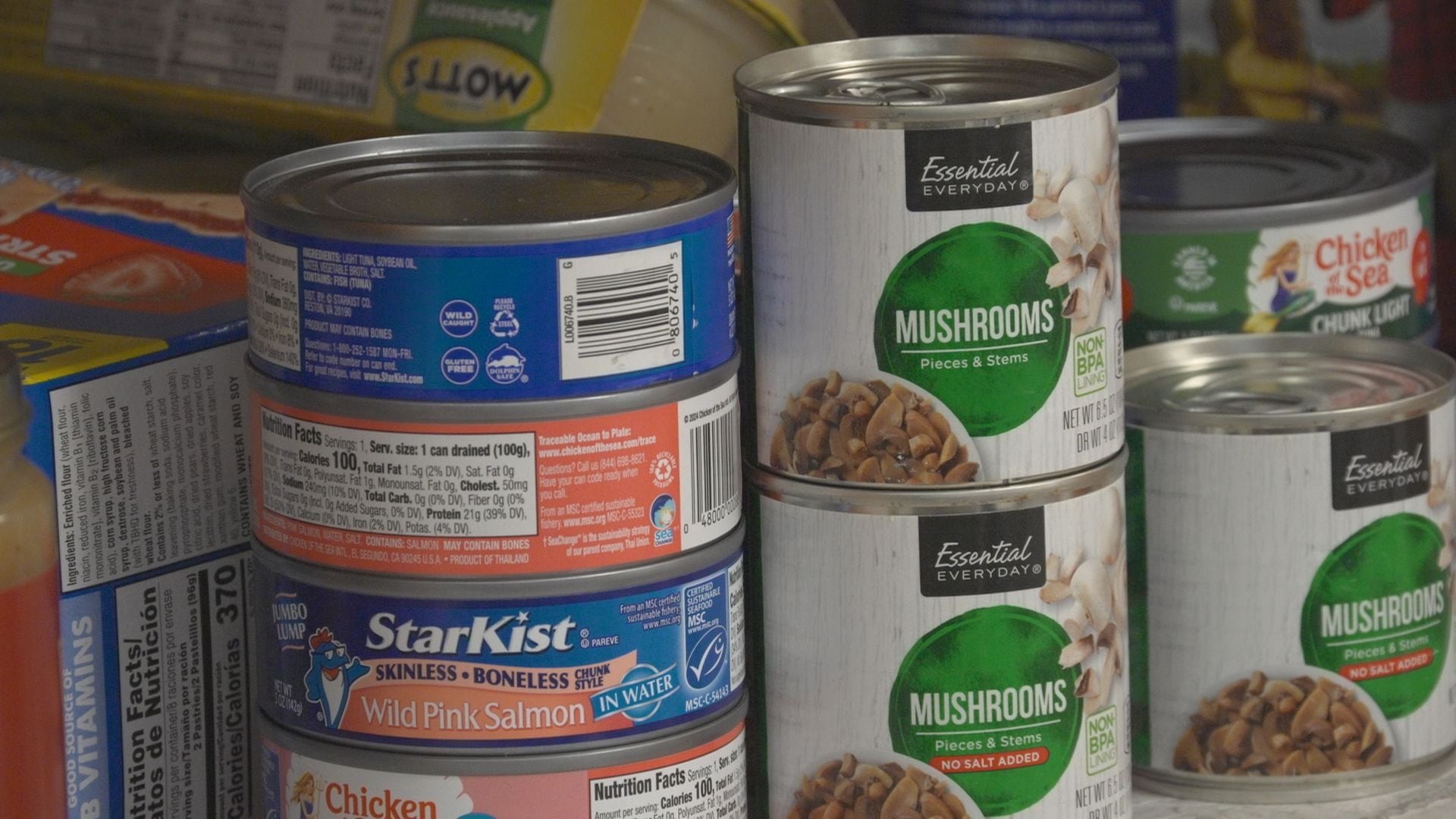 Valley food pantry participates in  Tackle Hunger : Home of the Souper Bowl of Caring  