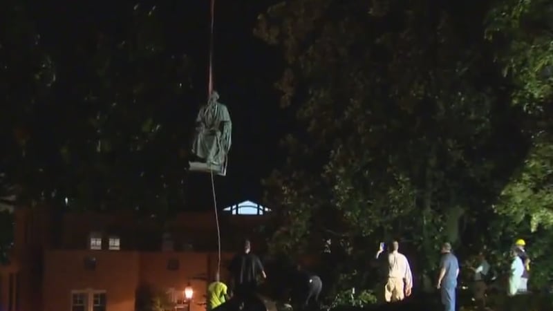 Statue of Roger Taney taken down in Annapolis in August 2017